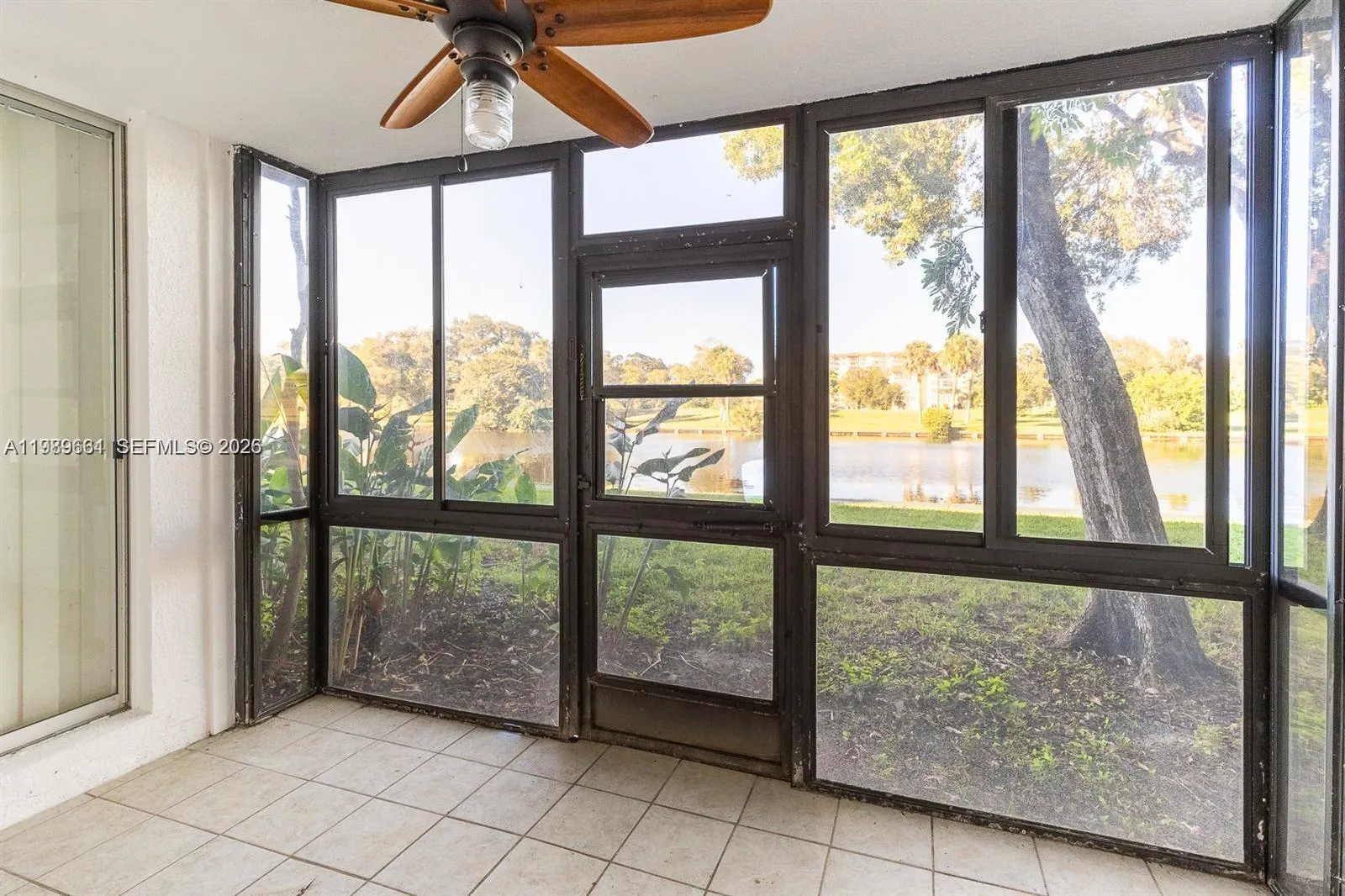 3740 Inverrary Dr 1t, Lauderhill, Florida 33319, Lauderhill, Florida 33319, 3 Bedrooms Bedrooms, ,2 BathroomsBathrooms,Residential,For Sale,3740 Inverrary Dr 1t, Lauderhill, Florida 33319,A11989661