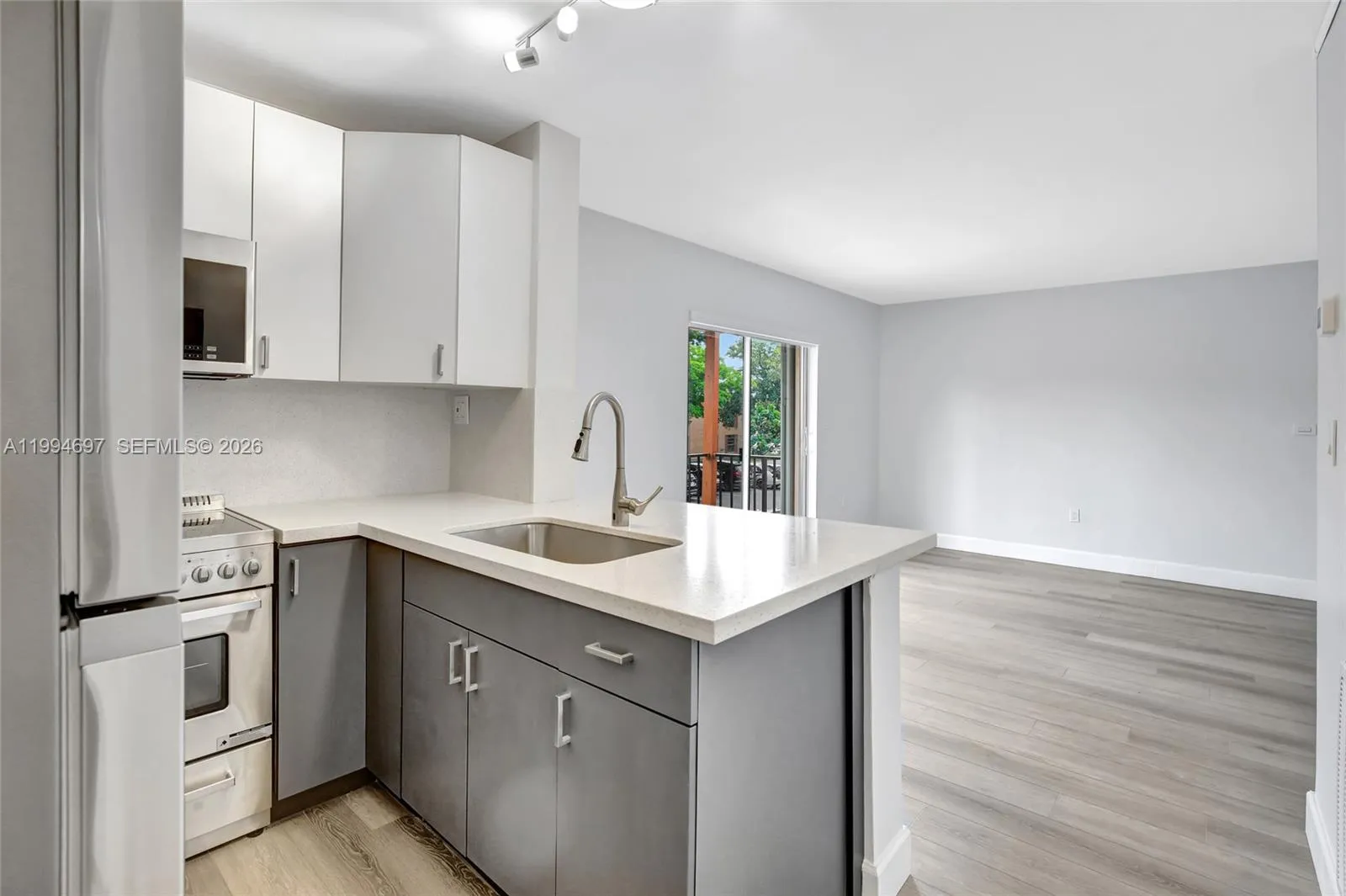 7241 Miami Lakes Dr D14, Miami Lakes, Florida 3301, Miami Lakes, Florida 33014, 1 Bedroom Bedrooms, ,1 BathroomBathrooms,Residential Lease,For Rent,7241 Miami Lakes Dr D14, Miami Lakes, Florida 3301,A11994697