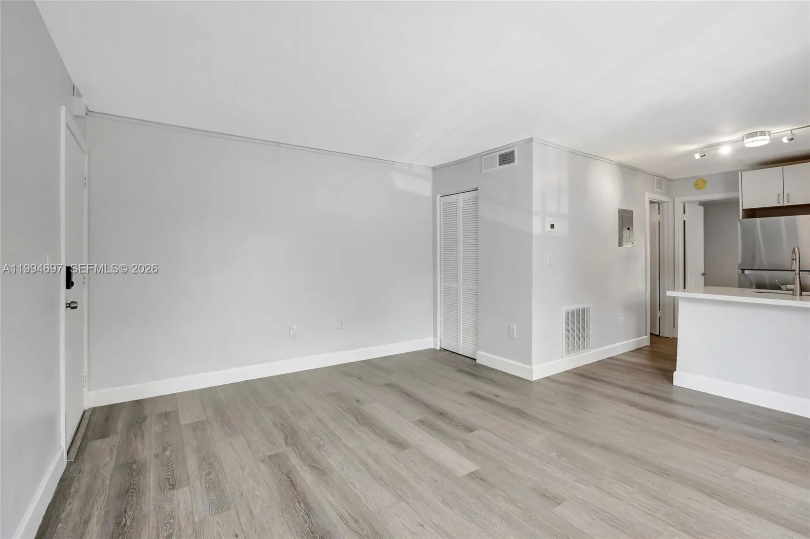 7241 Miami Lakes Dr D14, Miami Lakes, Florida 3301, Miami Lakes, Florida 33014, 1 Bedroom Bedrooms, ,1 BathroomBathrooms,Residential Lease,For Rent,7241 Miami Lakes Dr D14, Miami Lakes, Florida 3301,A11994697