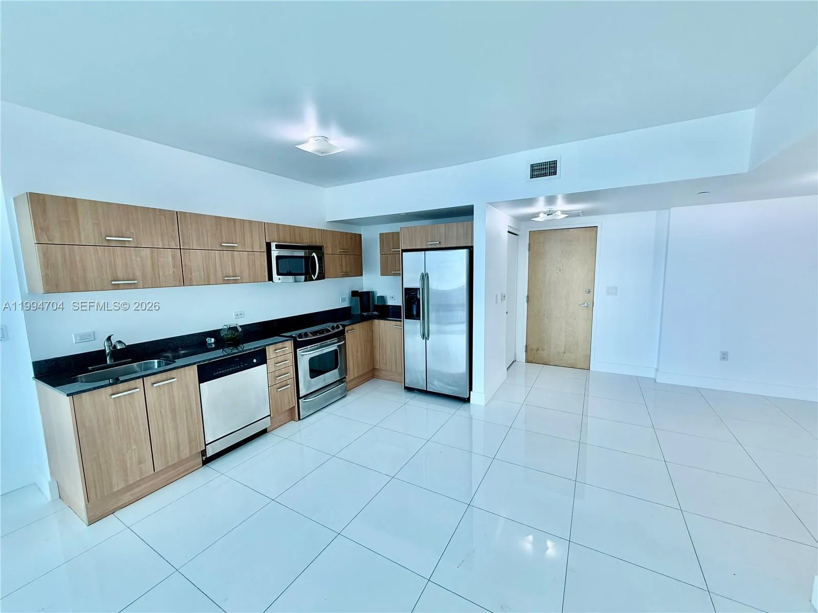 350 S Miami Ave 1907, Miami, Florida 33130, Miami, Florida 33130, 1 Bedroom Bedrooms, ,1 BathroomBathrooms,Residential Lease,For Rent,350 S Miami Ave 1907, Miami, Florida 33130,A11994704