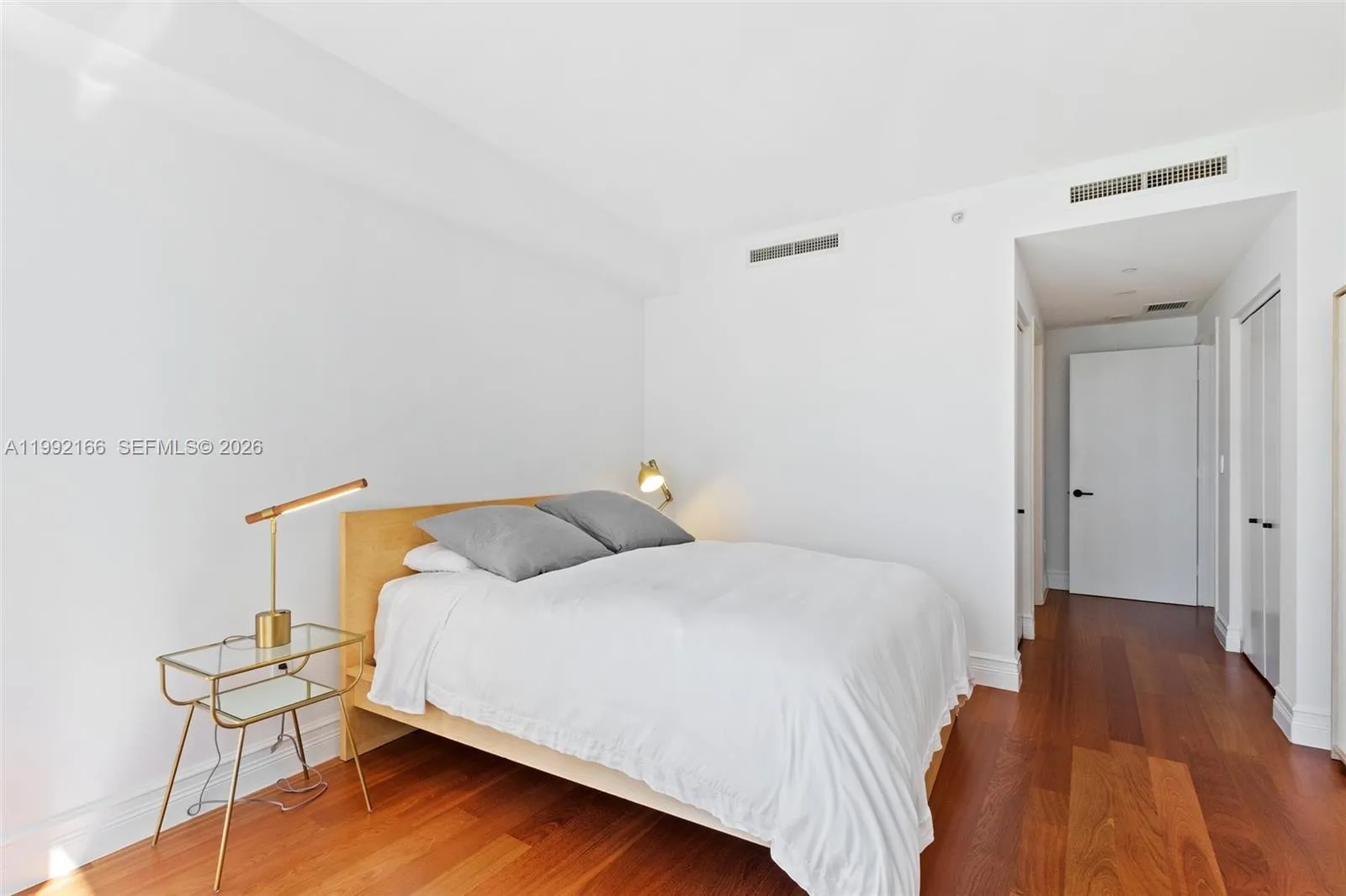 901 Brickell Key Blvd 1609, Miami, Florida 33131, Miami, Florida 33131, 2 Bedrooms Bedrooms, ,2 BathroomsBathrooms,Residential Lease,For Rent,901 Brickell Key Blvd 1609, Miami, Florida 33131,A11992166