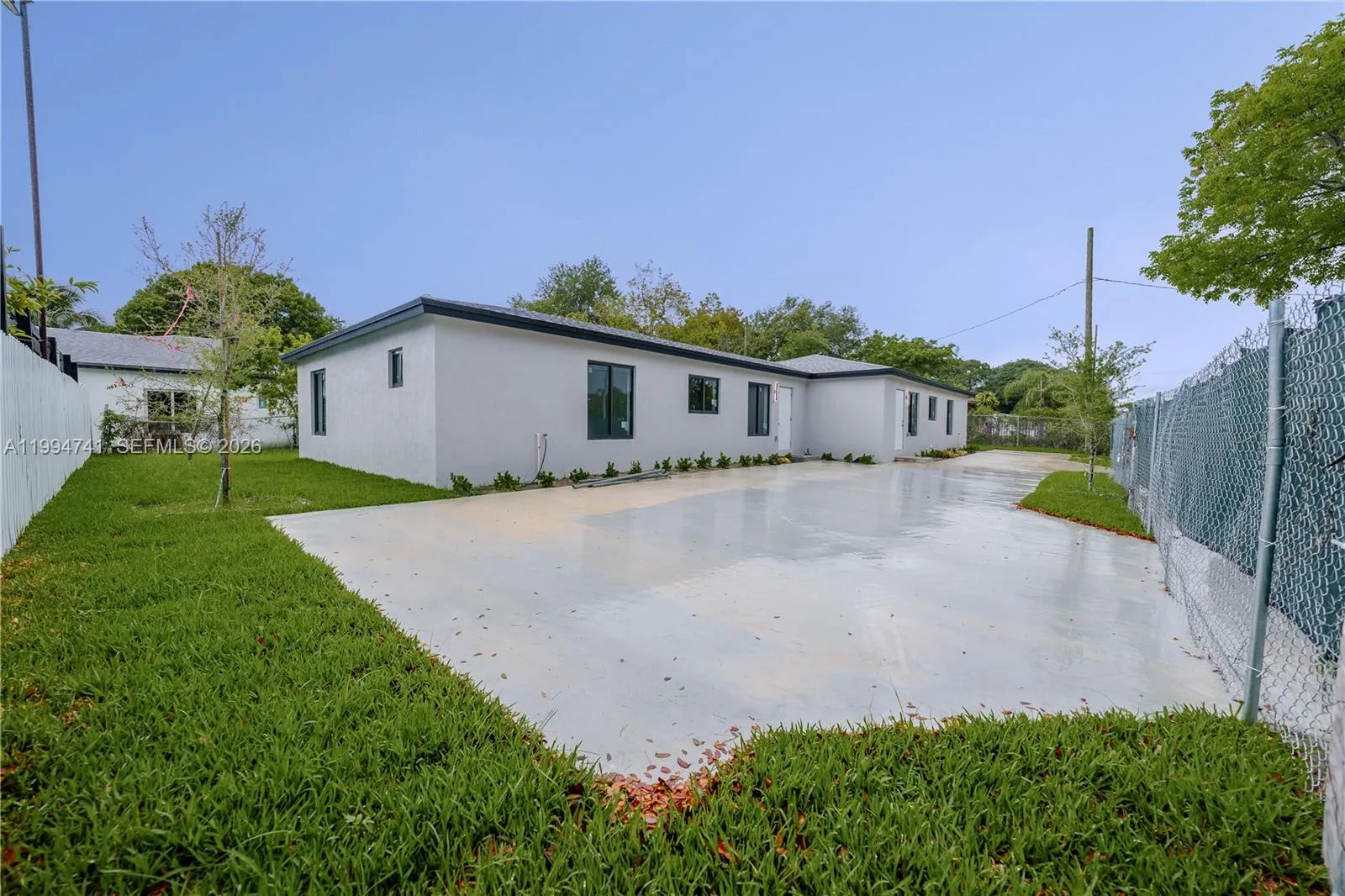 1112 Nw 81st St, Miami, Florida 33150, Miami, Florida 33150, ,Residential Income,For Sale,1112 Nw 81st St, Miami, Florida 33150,A11994741