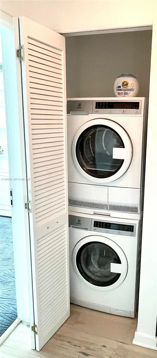 WD