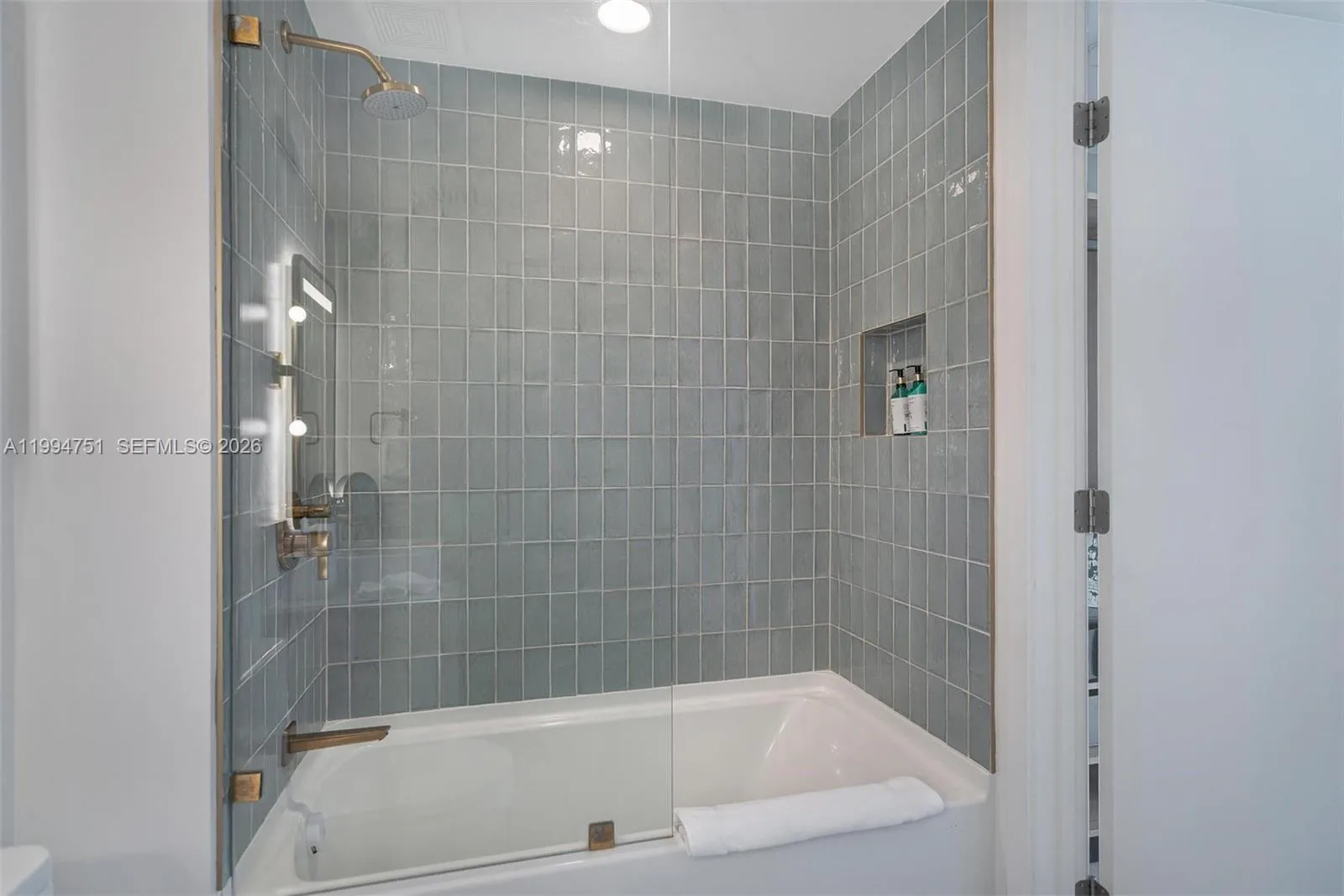 Miami, Florida 33132, Miami, Florida 33132, 1 Bedroom Bedrooms, ,1 BathroomBathrooms,Residential,For Sale, Miami, Florida 33132,A11994751