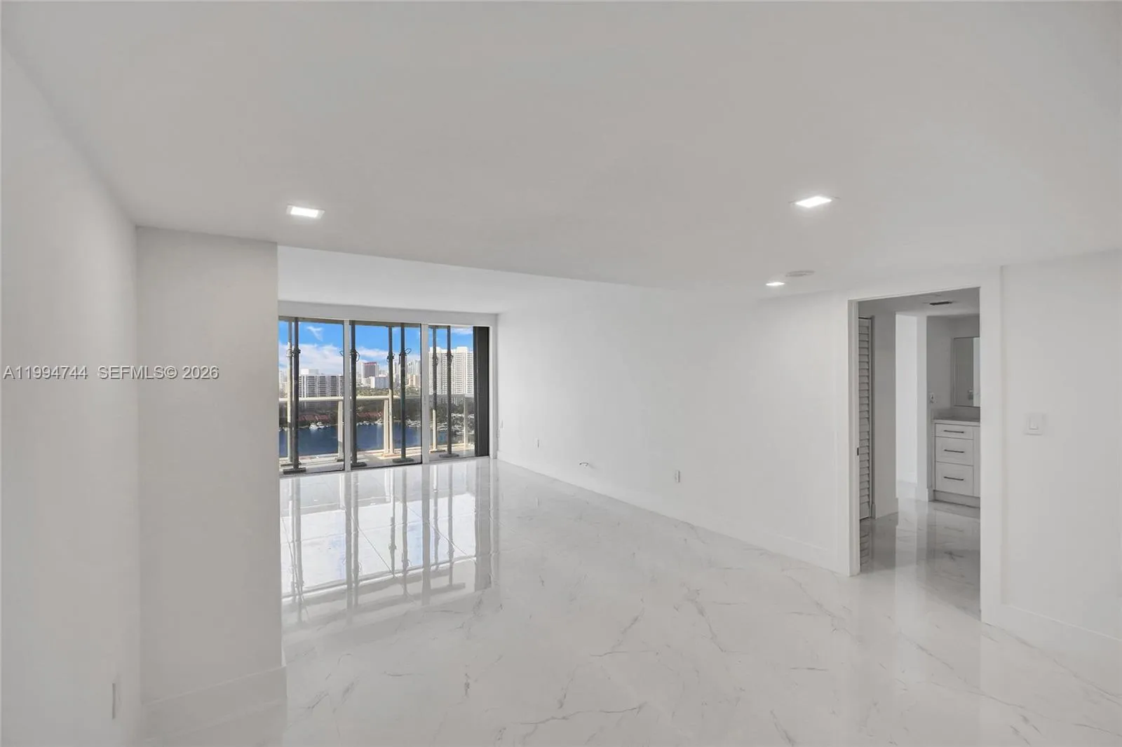 3625 N Country Club Dr 2310, Aventura, Florida 331, Aventura, Florida 33180, 2 Bedrooms Bedrooms, ,2 BathroomsBathrooms,Residential Lease,For Rent,3625 N Country Club Dr 2310, Aventura, Florida 331,A11994744