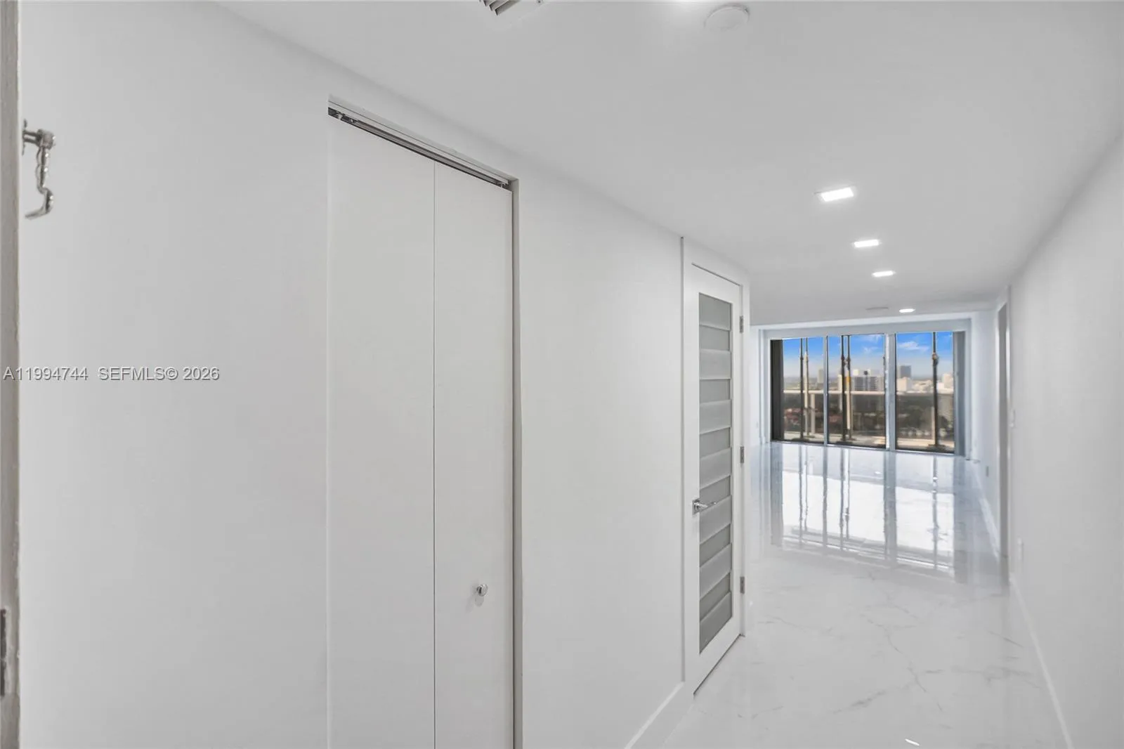 3625 N Country Club Dr 2310, Aventura, Florida 331, Aventura, Florida 33180, 2 Bedrooms Bedrooms, ,2 BathroomsBathrooms,Residential Lease,For Rent,3625 N Country Club Dr 2310, Aventura, Florida 331,A11994744