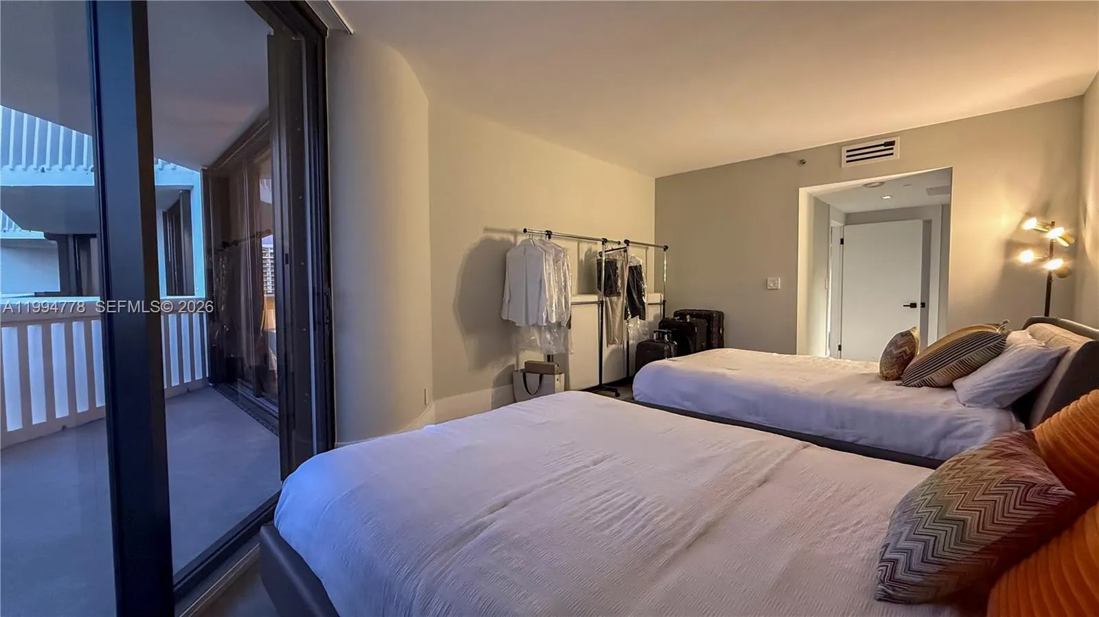 2000 Island Blvd 2404, Aventura, Florida 33160, Aventura, Florida 33160, 3 Bedrooms Bedrooms, ,3 BathroomsBathrooms,Residential Lease,For Rent,2000 Island Blvd 2404, Aventura, Florida 33160,A11994778