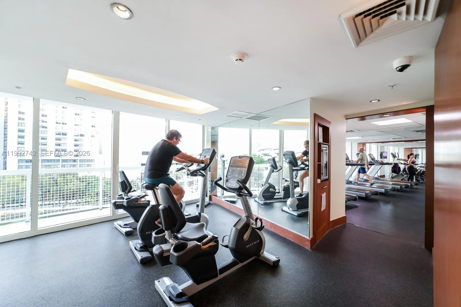 41 Se 5th St 1505, Miami, Florida 33131, Miami, Florida 33131, 1 Bedroom Bedrooms, ,1 BathroomBathrooms,Residential Lease,For Rent,41 Se 5th St 1505, Miami, Florida 33131,A11992742