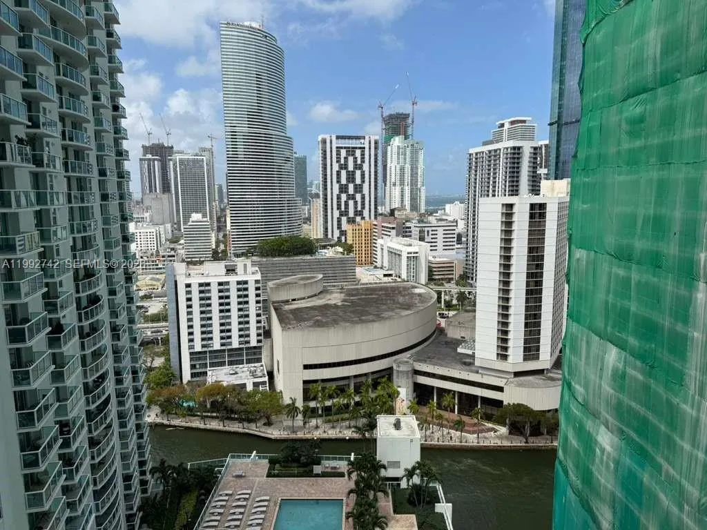 41 Se 5th St 1505, Miami, Florida 33131, Miami, Florida 33131, 1 Bedroom Bedrooms, ,1 BathroomBathrooms,Residential Lease,For Rent,41 Se 5th St 1505, Miami, Florida 33131,A11992742