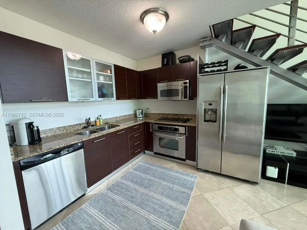 41 Se 5th St 1505, Miami, Florida 33131, Miami, Florida 33131, 1 Bedroom Bedrooms, ,1 BathroomBathrooms,Residential Lease,For Rent,41 Se 5th St 1505, Miami, Florida 33131,A11992742