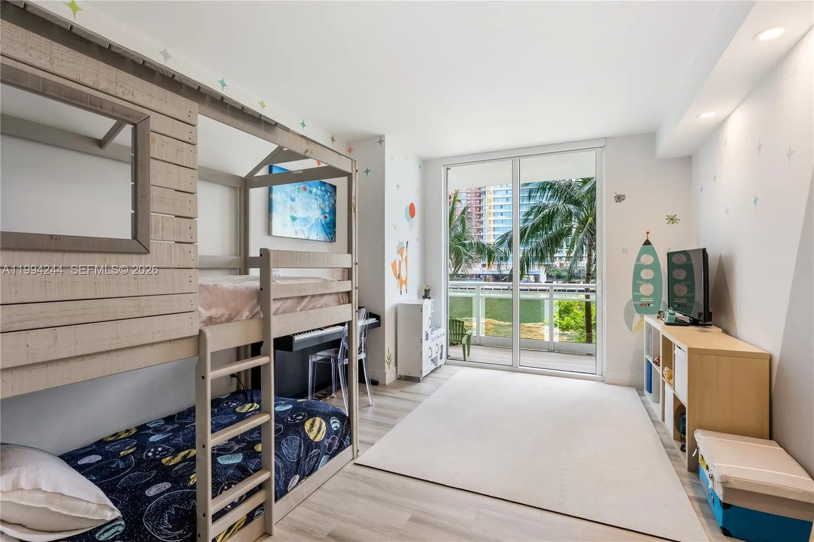 901 Brickell Key Blvd 305, Miami, Florida 33131, Miami, Florida 33131, 2 Bedrooms Bedrooms, ,2 BathroomsBathrooms,Residential Lease,For Rent,901 Brickell Key Blvd 305, Miami, Florida 33131,A11994244