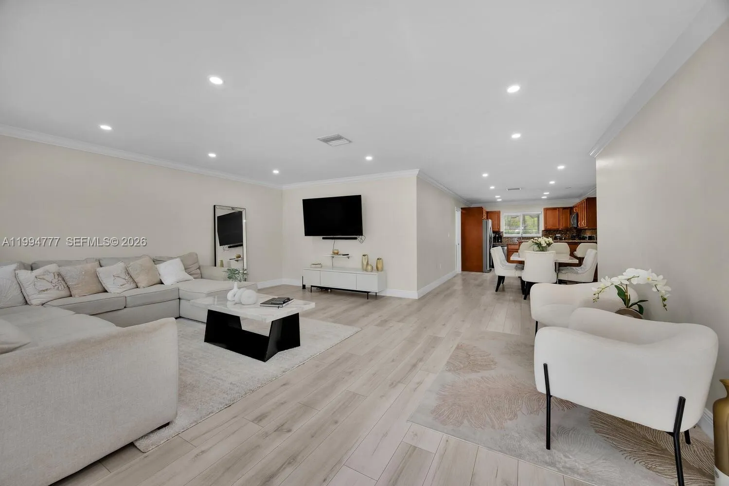 11401 Sw 81st Rd -, Pinecrest, Florida 33156, Pinecrest, Florida 33156, 3 Bedrooms Bedrooms, ,2 BathroomsBathrooms,Residential Lease,For Rent,11401 Sw 81st Rd -, Pinecrest, Florida 33156,A11994777