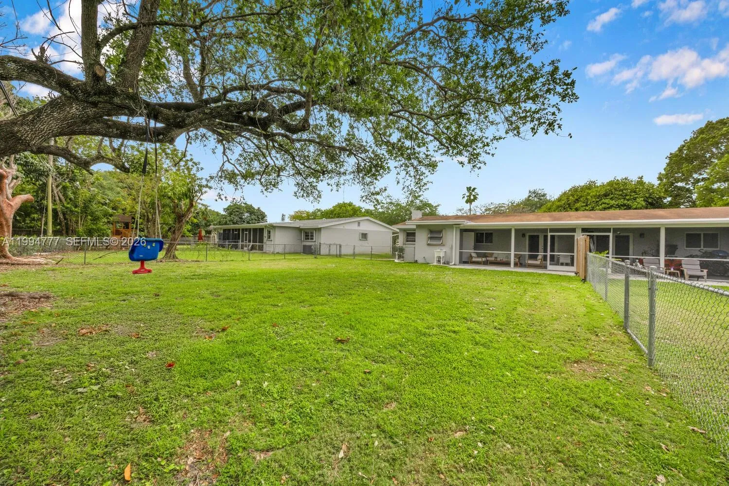 11401 Sw 81st Rd -, Pinecrest, Florida 33156, Pinecrest, Florida 33156, 3 Bedrooms Bedrooms, ,2 BathroomsBathrooms,Residential Lease,For Rent,11401 Sw 81st Rd -, Pinecrest, Florida 33156,A11994777