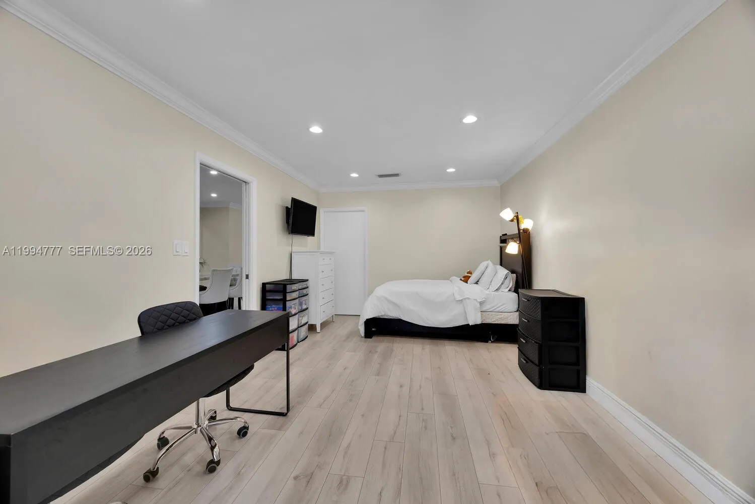 11401 Sw 81st Rd -, Pinecrest, Florida 33156, Pinecrest, Florida 33156, 3 Bedrooms Bedrooms, ,2 BathroomsBathrooms,Residential Lease,For Rent,11401 Sw 81st Rd -, Pinecrest, Florida 33156,A11994777