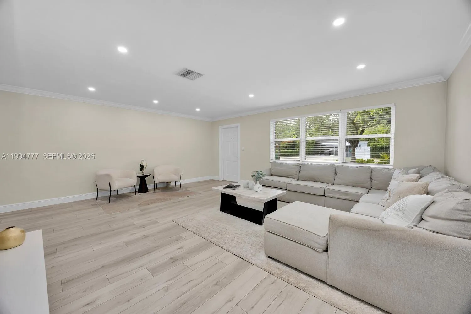 11401 Sw 81st Rd -, Pinecrest, Florida 33156, Pinecrest, Florida 33156, 3 Bedrooms Bedrooms, ,2 BathroomsBathrooms,Residential Lease,For Rent,11401 Sw 81st Rd -, Pinecrest, Florida 33156,A11994777