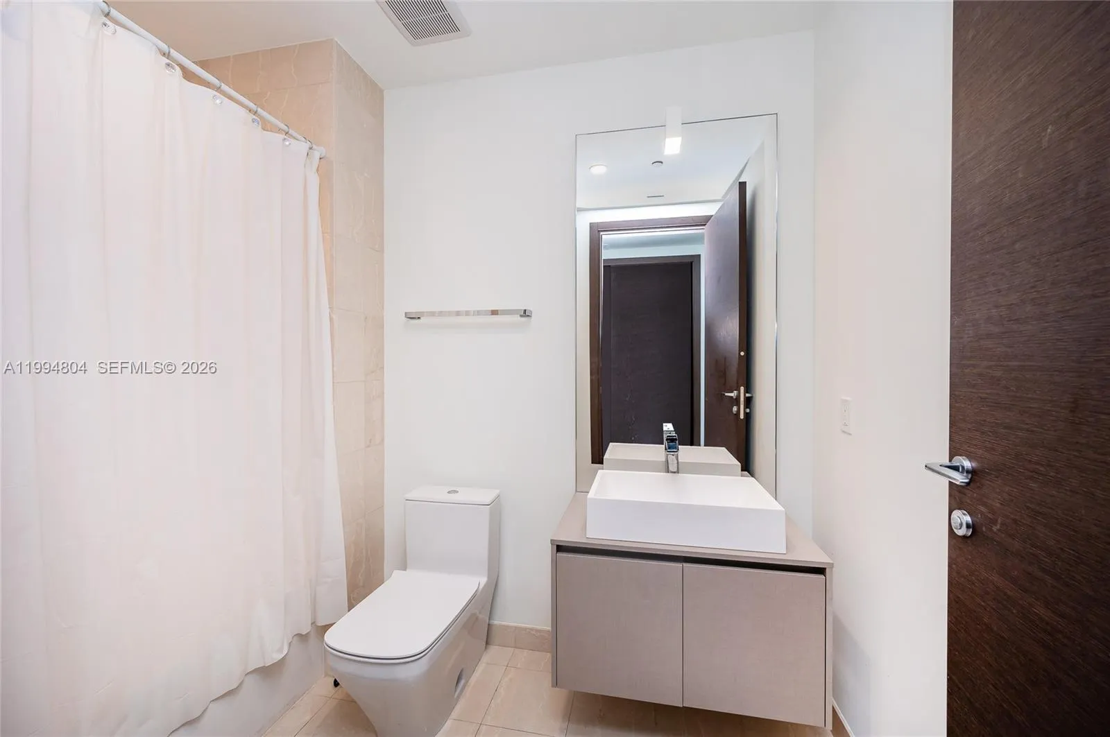 1000 Brickell Plz Ph5004, Miami, Florida 33131, Miami, Florida 33131, 4 Bedrooms Bedrooms, ,4 BathroomsBathrooms,Residential Lease,For Rent,1000 Brickell Plz Ph5004, Miami, Florida 33131,A11994804