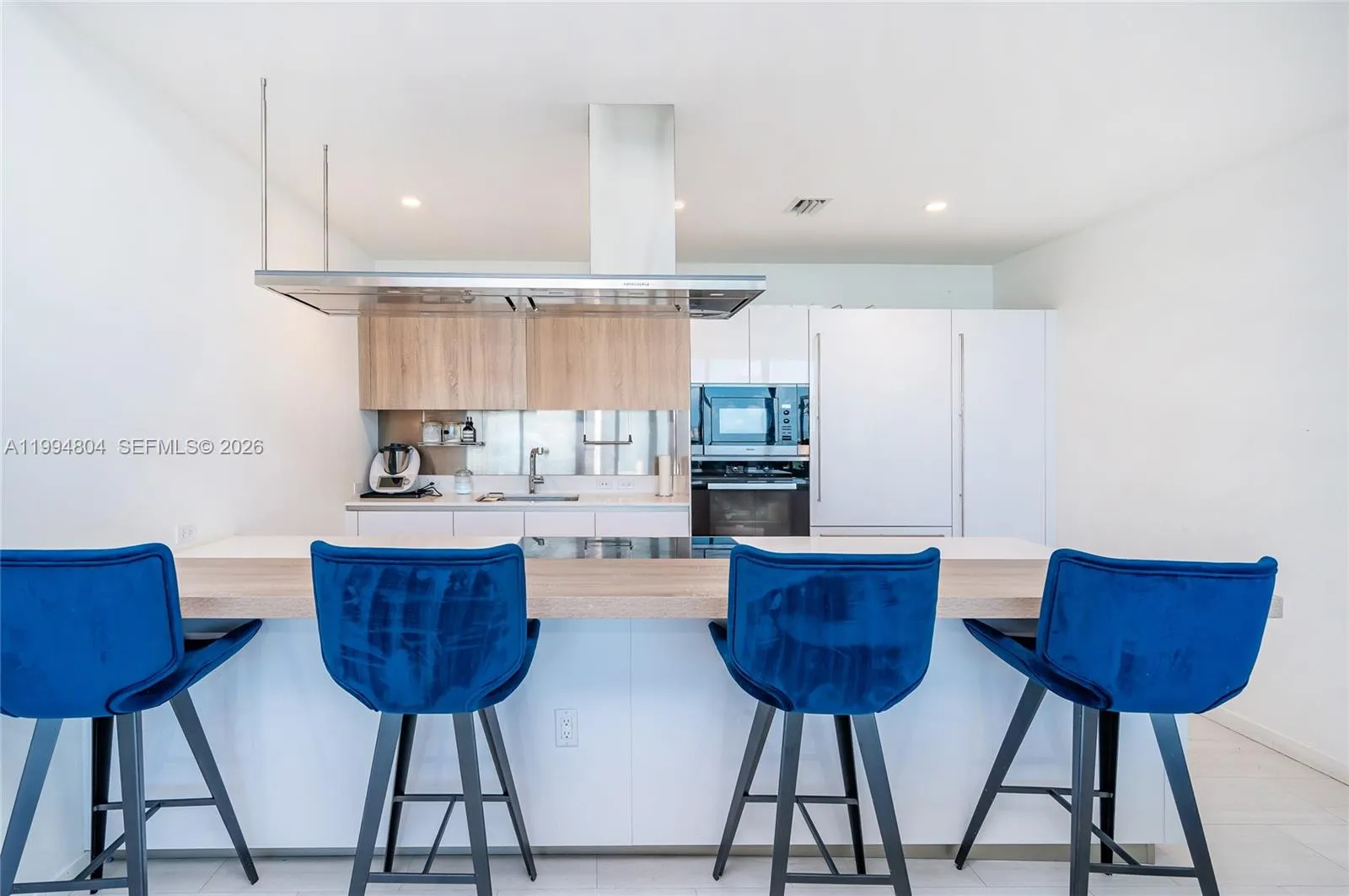 1000 Brickell Plz Ph5004, Miami, Florida 33131, Miami, Florida 33131, 4 Bedrooms Bedrooms, ,4 BathroomsBathrooms,Residential Lease,For Rent,1000 Brickell Plz Ph5004, Miami, Florida 33131,A11994804