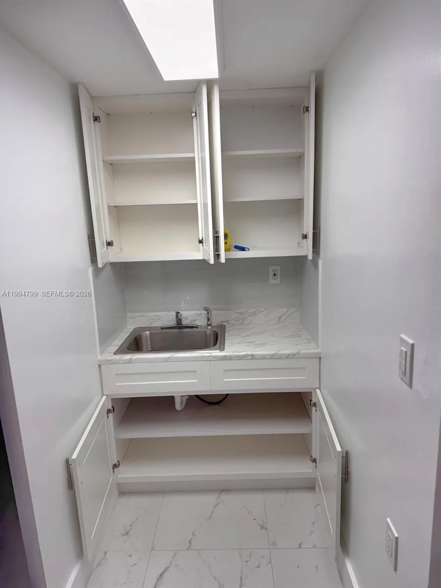 11517 Sw 34th Ln 0, Miami, Florida 33165, Miami, Florida 33165, 1 Bedroom Bedrooms, ,1 BathroomBathrooms,Residential Lease,For Rent,11517 Sw 34th Ln 0, Miami, Florida 33165,A11994799