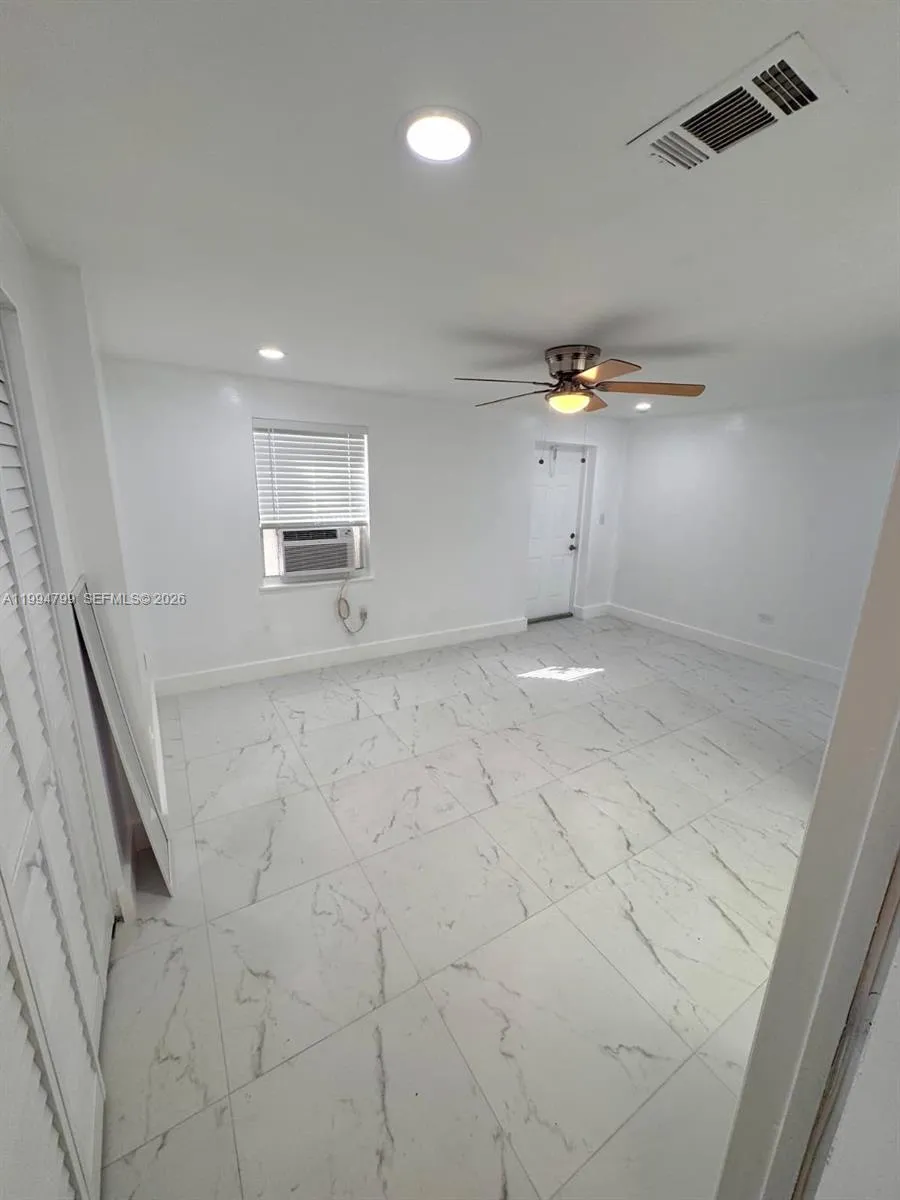 11517 Sw 34th Ln 0, Miami, Florida 33165, Miami, Florida 33165, 1 Bedroom Bedrooms, ,1 BathroomBathrooms,Residential Lease,For Rent,11517 Sw 34th Ln 0, Miami, Florida 33165,A11994799