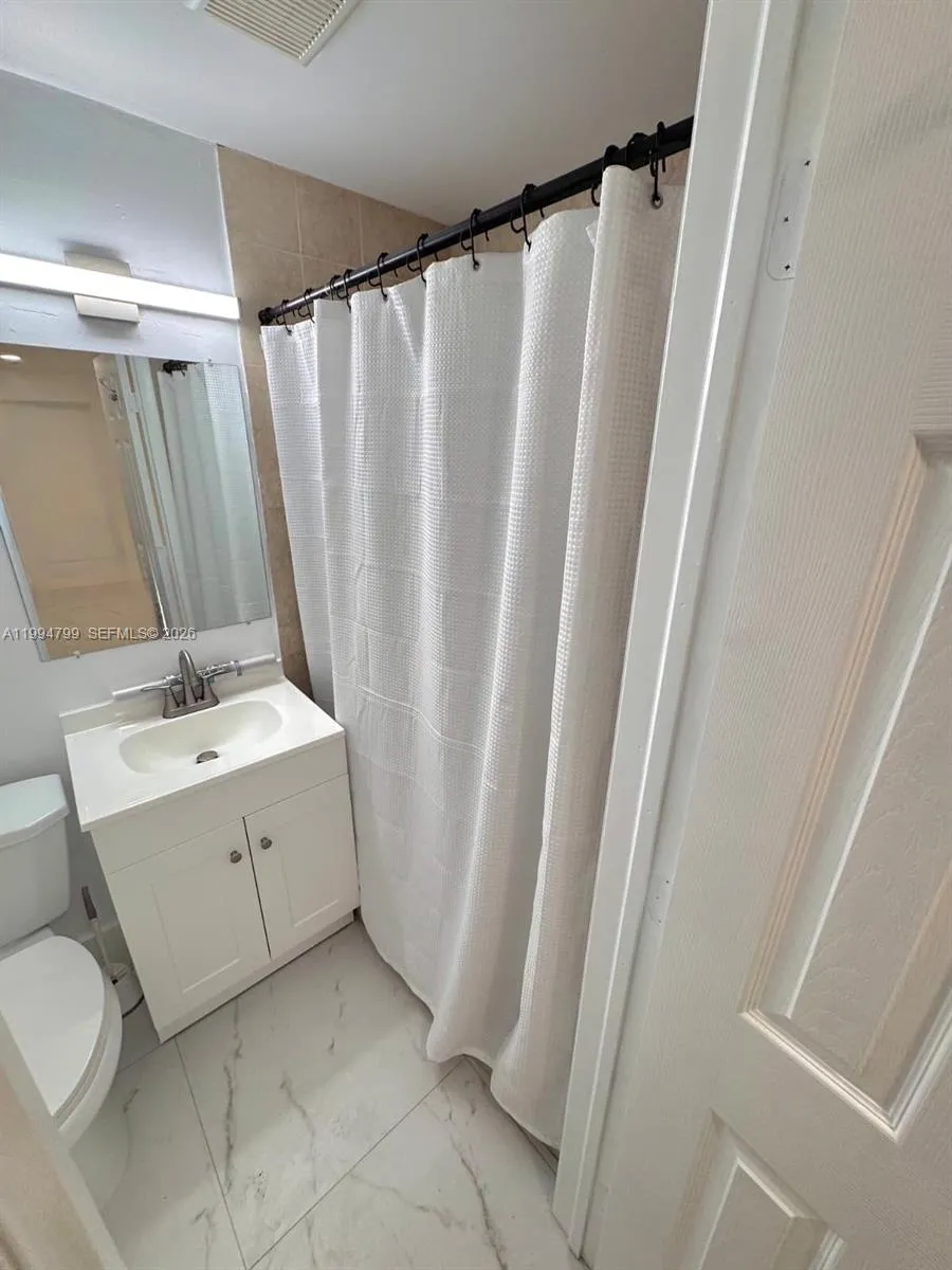 11517 Sw 34th Ln 0, Miami, Florida 33165, Miami, Florida 33165, 1 Bedroom Bedrooms, ,1 BathroomBathrooms,Residential Lease,For Rent,11517 Sw 34th Ln 0, Miami, Florida 33165,A11994799