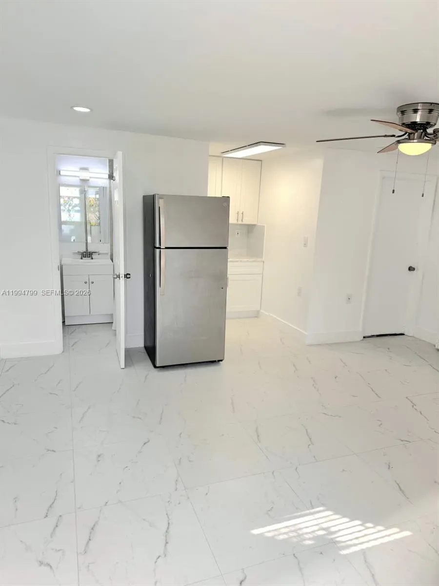 11517 Sw 34th Ln 0, Miami, Florida 33165, Miami, Florida 33165, 1 Bedroom Bedrooms, ,1 BathroomBathrooms,Residential Lease,For Rent,11517 Sw 34th Ln 0, Miami, Florida 33165,A11994799