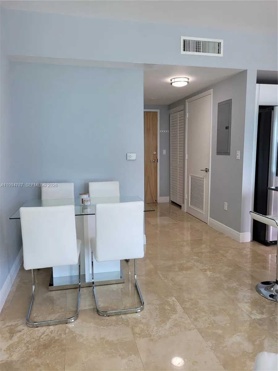 350 S Miami Ave 2714, Miami, Florida 33130, Miami, Florida 33130, 2 Bedrooms Bedrooms, ,2 BathroomsBathrooms,Residential Lease,For Rent,350 S Miami Ave 2714, Miami, Florida 33130,A11994787