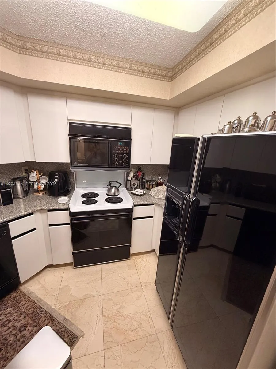 6767 Collins Ave 504, Miami Beach, Florida 33141, Miami Beach, Florida 33141, 2 Bedrooms Bedrooms, ,2 BathroomsBathrooms,Residential,For Sale,6767 Collins Ave 504, Miami Beach, Florida 33141,A11994814