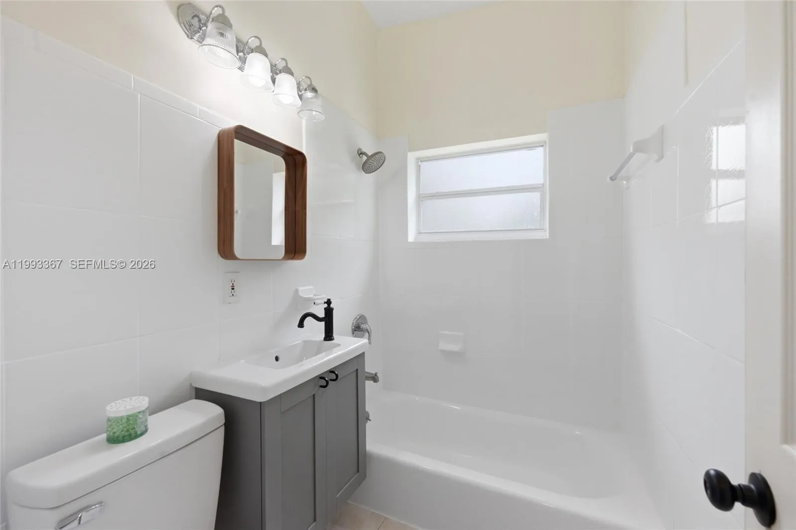 1620 Ne 160th St 1620, North Miami Beach, Florida, North Miami Beach, Florida 33162, 2 Bedrooms Bedrooms, ,1 BathroomBathrooms,Residential Lease,For Rent,1620 Ne 160th St 1620, North Miami Beach, Florida ,A11993367
