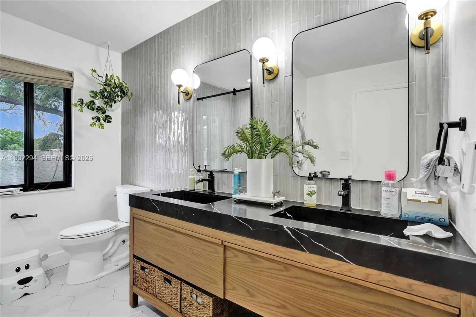 5790 Sw 88th Ave, Cooper City, Florida 33328, Cooper City, Florida 33328, 4 Bedrooms Bedrooms, ,3 BathroomsBathrooms,Residential,For Sale,5790 Sw 88th Ave, Cooper City, Florida 33328,A11992294
