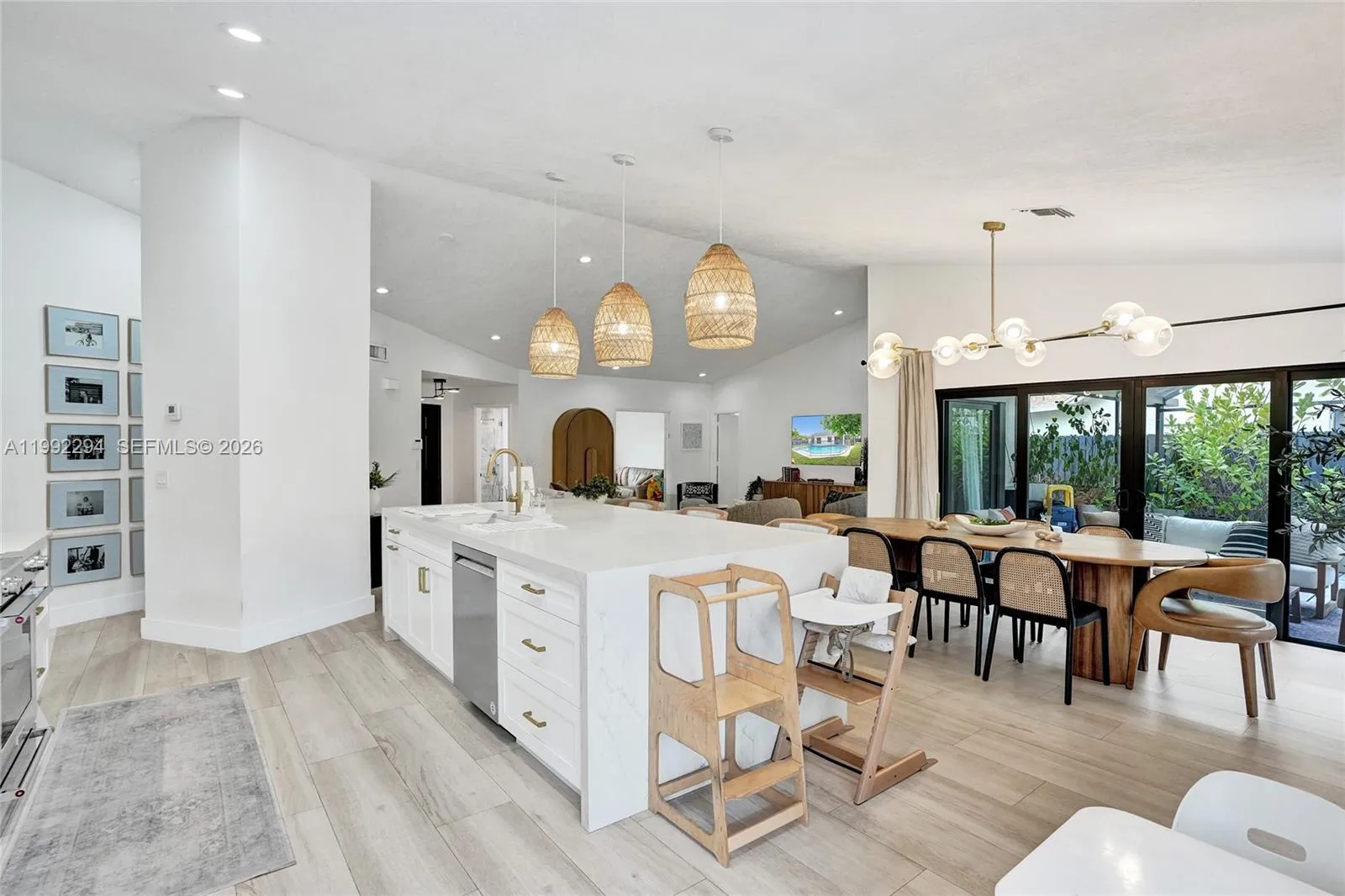 5790 Sw 88th Ave, Cooper City, Florida 33328, Cooper City, Florida 33328, 4 Bedrooms Bedrooms, ,3 BathroomsBathrooms,Residential,For Sale,5790 Sw 88th Ave, Cooper City, Florida 33328,A11992294