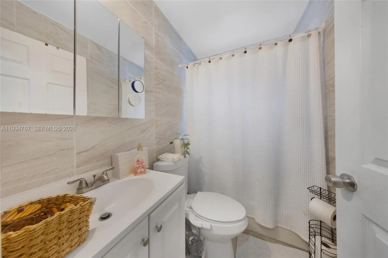 330 Nw 25th Ave, Miami, Florida 33125, Miami, Florida 33125, ,Residential Income,For Sale,330 Nw 25th Ave, Miami, Florida 33125,A11994767