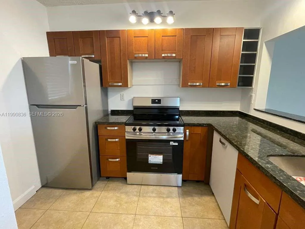 3410 Foxcroft Rd 213, Miramar, Florida 33025, Miramar, Florida 33025, 2 Bedrooms Bedrooms, ,2 BathroomsBathrooms,Residential Lease,For Rent,3410 Foxcroft Rd 213, Miramar, Florida 33025,A11990836