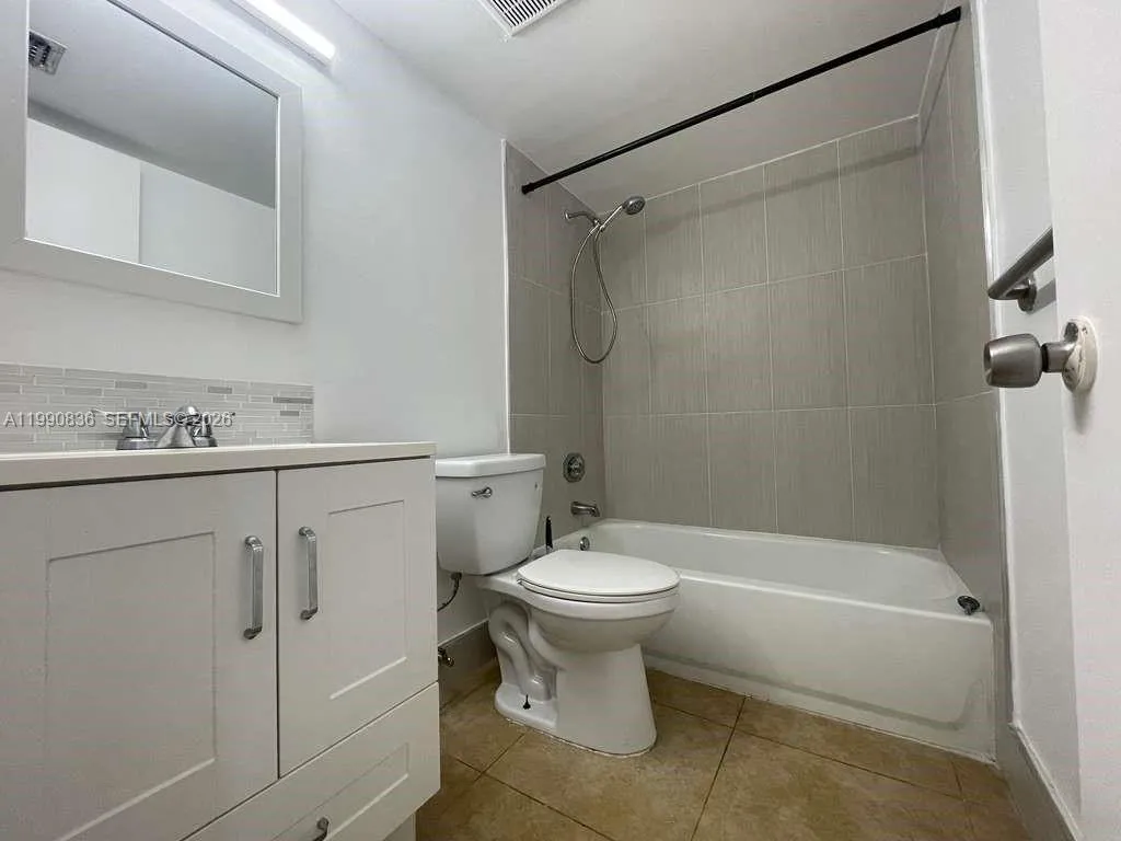2nd Bathroom