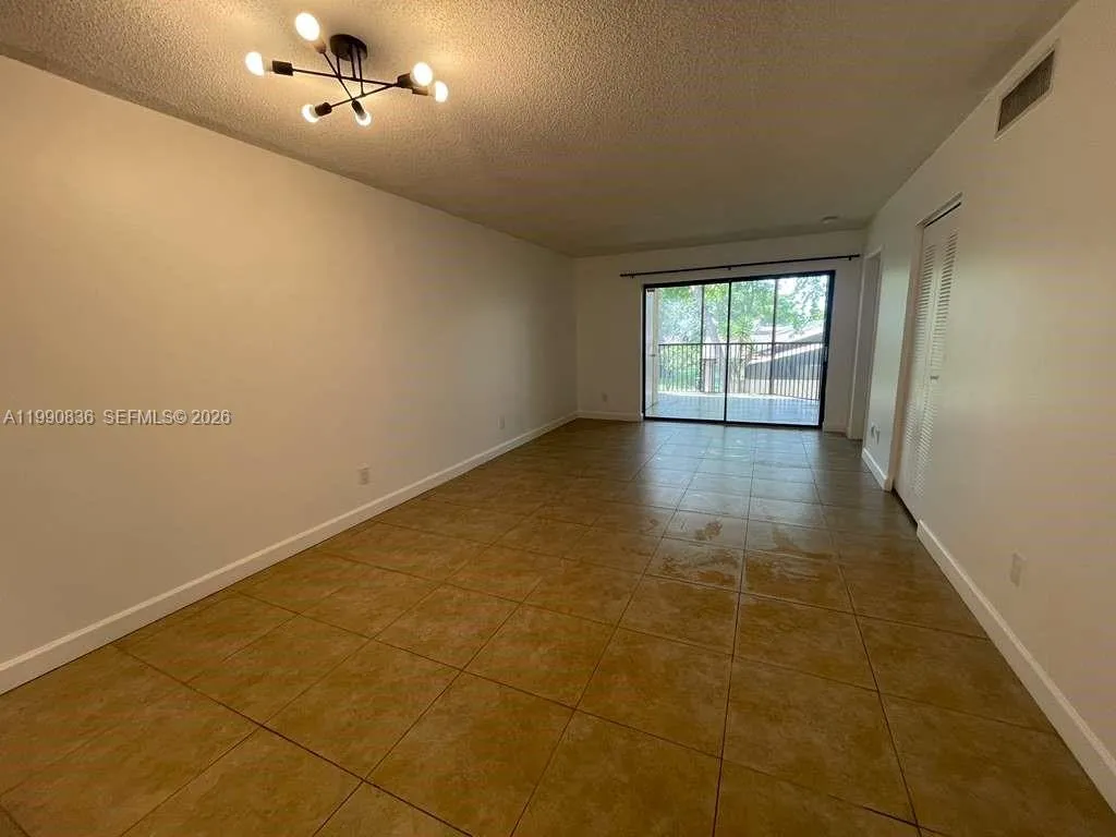 3410 Foxcroft Rd 213, Miramar, Florida 33025, Miramar, Florida 33025, 2 Bedrooms Bedrooms, ,2 BathroomsBathrooms,Residential Lease,For Rent,3410 Foxcroft Rd 213, Miramar, Florida 33025,A11990836