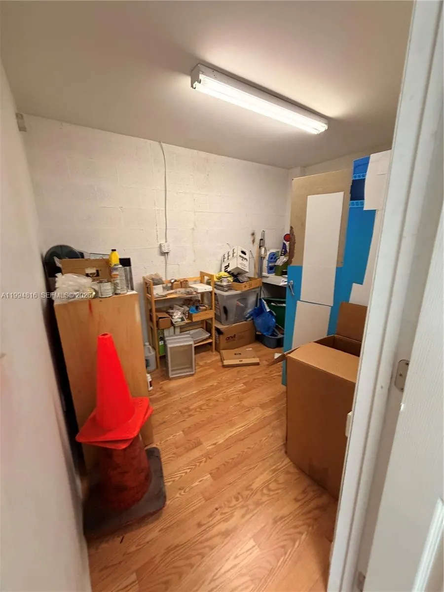 7034 Nw 50th St 3-2, Miami, Florida 33166, Miami, Florida 33166, ,Commercial Lease,For Rent,7034 Nw 50th St 3-2, Miami, Florida 33166,A11994816