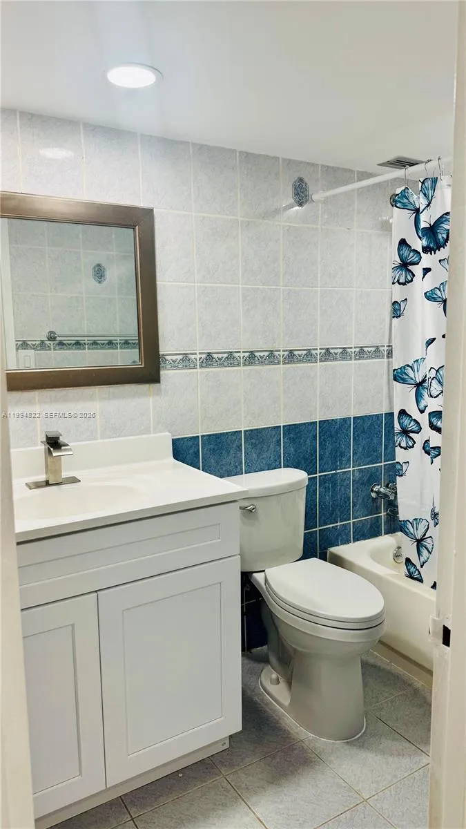 17570 Atlantic Blvd 403, Sunny Isles Beach, Florid, Sunny Isles Beach, Florida 33160, 1 Bedroom Bedrooms, ,1 BathroomBathrooms,Residential Lease,For Rent,17570 Atlantic Blvd 403, Sunny Isles Beach, Florid,A11994822