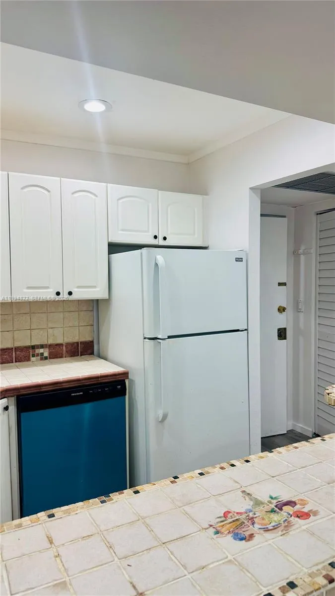 17570 Atlantic Blvd 403, Sunny Isles Beach, Florid, Sunny Isles Beach, Florida 33160, 1 Bedroom Bedrooms, ,1 BathroomBathrooms,Residential Lease,For Rent,17570 Atlantic Blvd 403, Sunny Isles Beach, Florid,A11994822