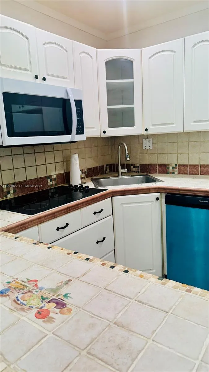 17570 Atlantic Blvd 403, Sunny Isles Beach, Florid, Sunny Isles Beach, Florida 33160, 1 Bedroom Bedrooms, ,1 BathroomBathrooms,Residential Lease,For Rent,17570 Atlantic Blvd 403, Sunny Isles Beach, Florid,A11994822