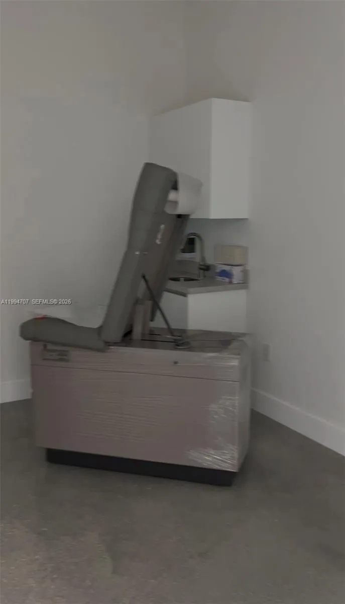 860 Nw 42nd Ave 203, Miami, Florida 33126, Miami, Florida 33126, ,Commercial Lease,For Rent,860 Nw 42nd Ave 203, Miami, Florida 33126,A11994707