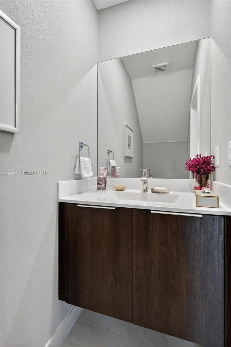 4740 Nw 84th Ave 4740, Doral, Florida 33166, Doral, Florida 33166, 4 Bedrooms Bedrooms, ,2 BathroomsBathrooms,Residential Lease,For Rent,4740 Nw 84th Ave 4740, Doral, Florida 33166,A11994033