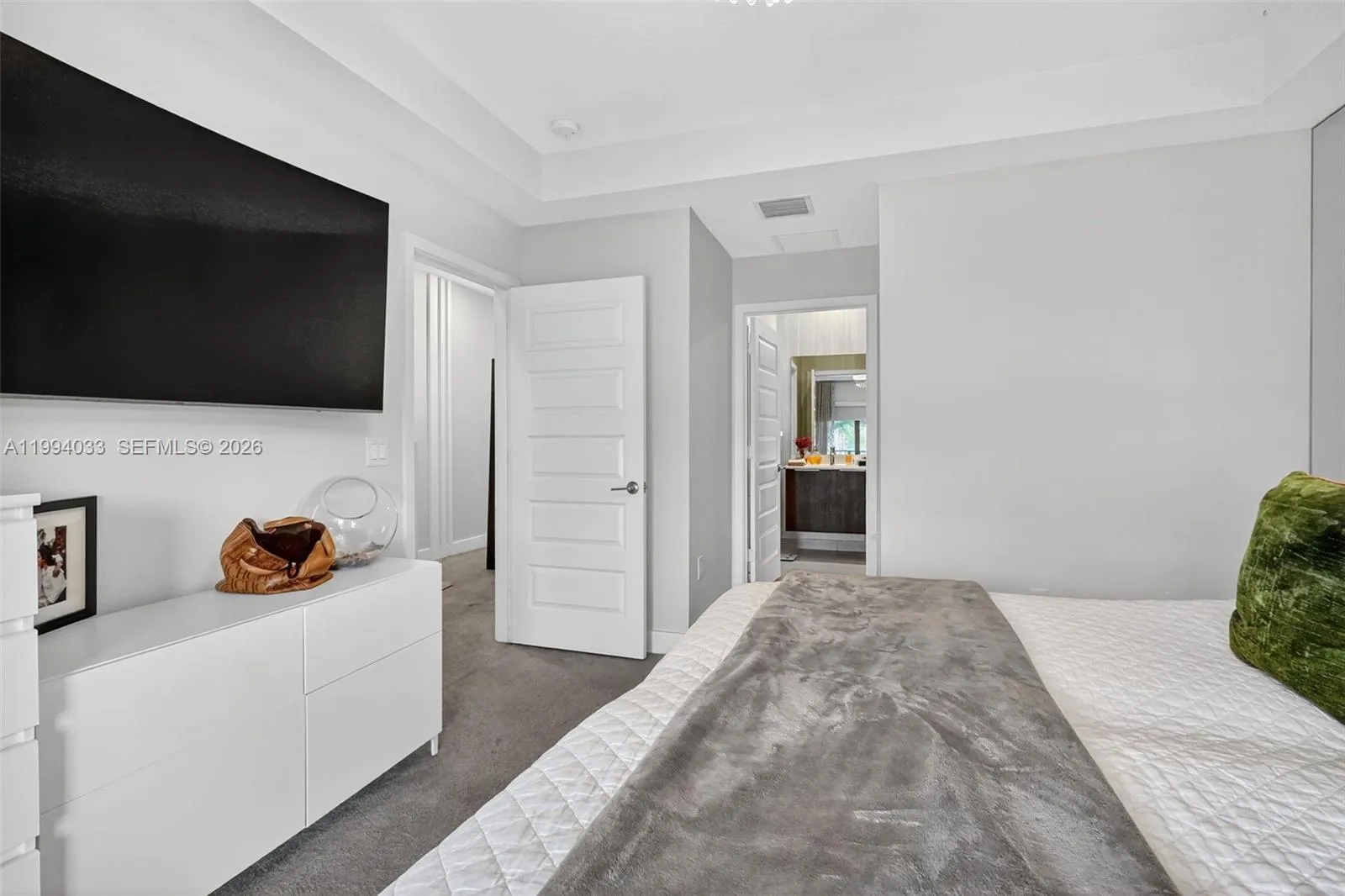 4740 Nw 84th Ave 4740, Doral, Florida 33166, Doral, Florida 33166, 4 Bedrooms Bedrooms, ,2 BathroomsBathrooms,Residential Lease,For Rent,4740 Nw 84th Ave 4740, Doral, Florida 33166,A11994033