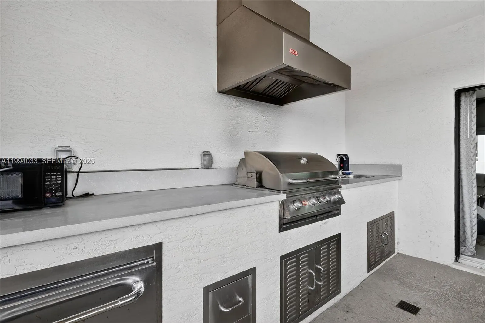 4740 Nw 84th Ave 4740, Doral, Florida 33166, Doral, Florida 33166, 4 Bedrooms Bedrooms, ,2 BathroomsBathrooms,Residential Lease,For Rent,4740 Nw 84th Ave 4740, Doral, Florida 33166,A11994033