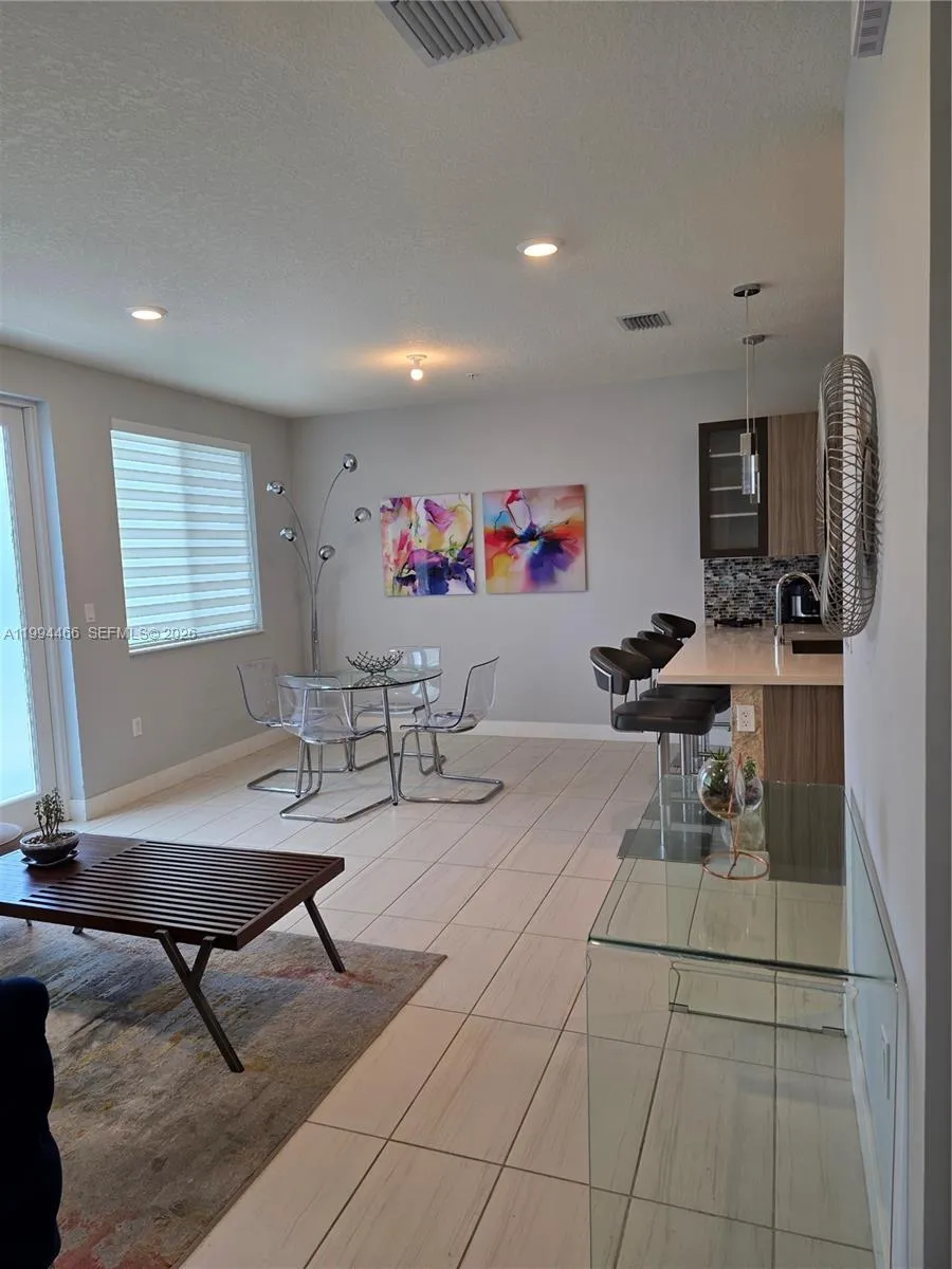 Doral, Florida 33178, 3 Bedrooms Bedrooms, ,2 BathroomsBathrooms,Residential Lease,For Rent,A11994466