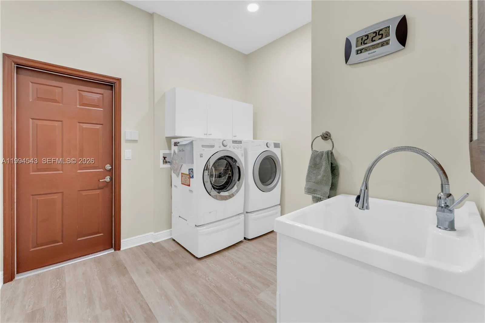 3973 Sw 140th Ave, Davie, Florida 33330, Davie, Florida 33330, 4 Bedrooms Bedrooms, ,3 BathroomsBathrooms,Residential,For Sale,3973 Sw 140th Ave, Davie, Florida 33330,A11994543