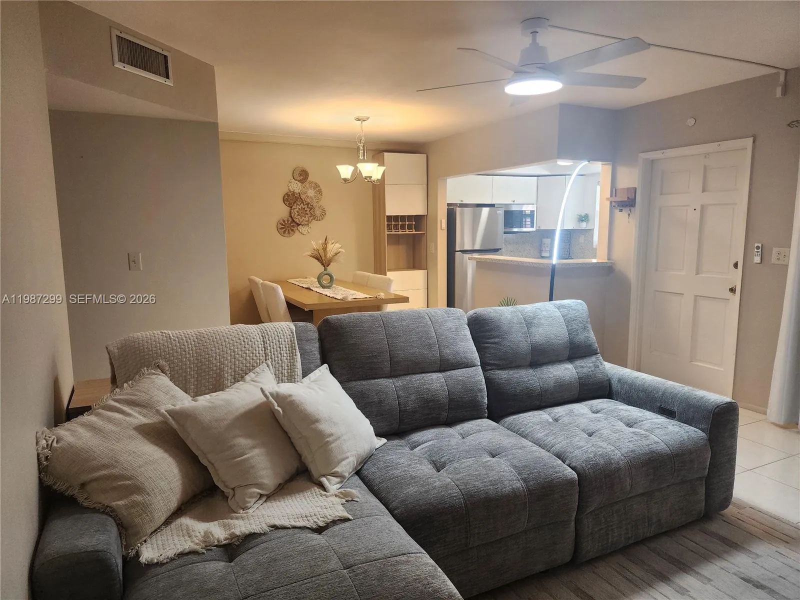 100 Se 6th Ave 107, Pompano Beach, Florida 33060, Pompano Beach, Florida 33060, 2 Bedrooms Bedrooms, ,2 BathroomsBathrooms,Residential,For Sale,100 Se 6th Ave 107, Pompano Beach, Florida 33060,A11987299
