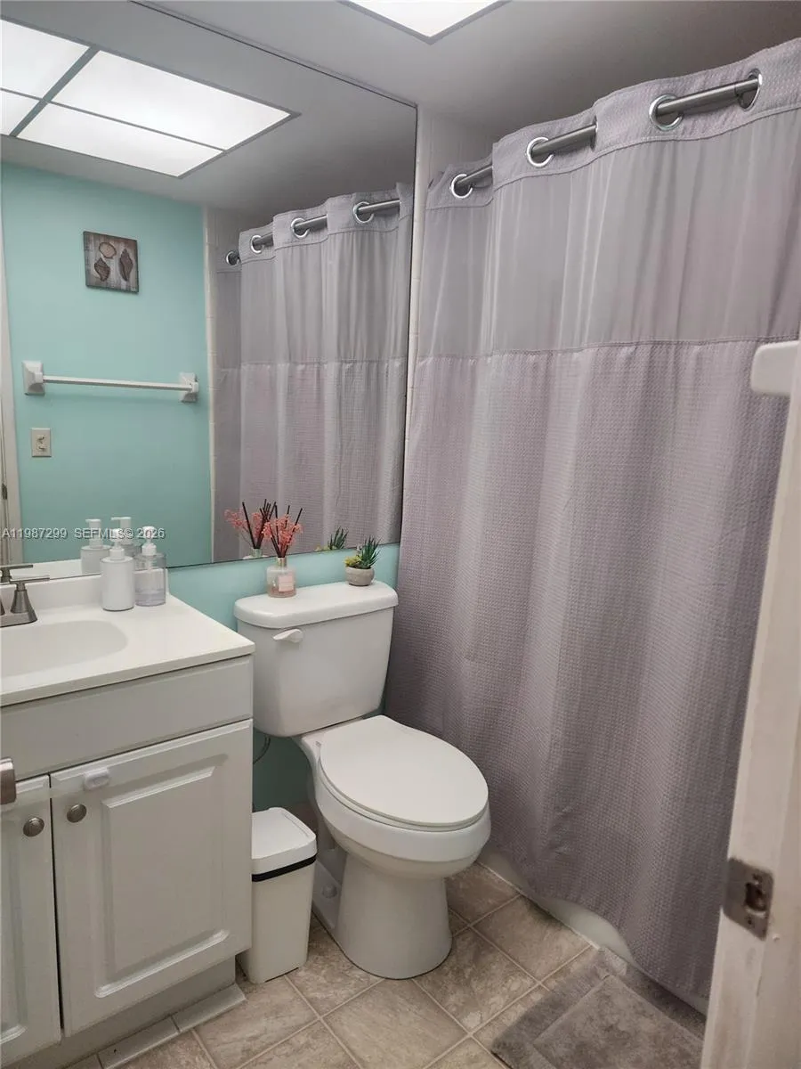 100 Se 6th Ave 107, Pompano Beach, Florida 33060, Pompano Beach, Florida 33060, 2 Bedrooms Bedrooms, ,2 BathroomsBathrooms,Residential,For Sale,100 Se 6th Ave 107, Pompano Beach, Florida 33060,A11987299