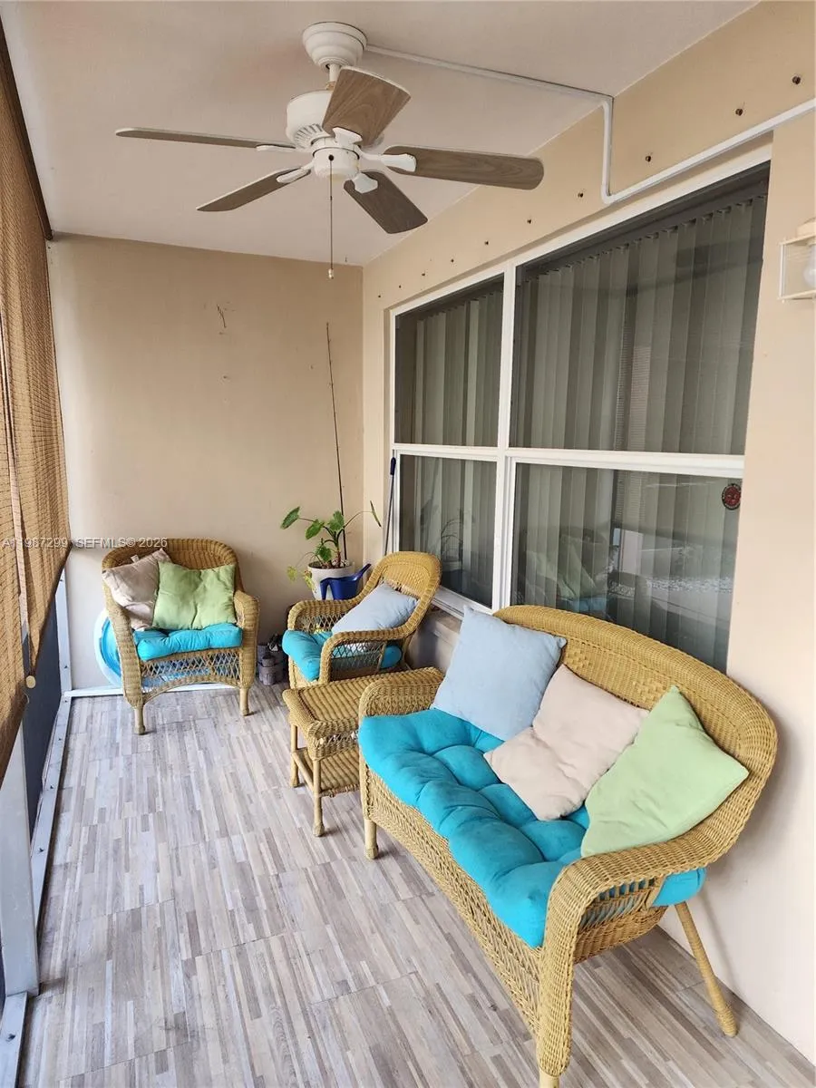100 Se 6th Ave 107, Pompano Beach, Florida 33060, Pompano Beach, Florida 33060, 2 Bedrooms Bedrooms, ,2 BathroomsBathrooms,Residential,For Sale,100 Se 6th Ave 107, Pompano Beach, Florida 33060,A11987299