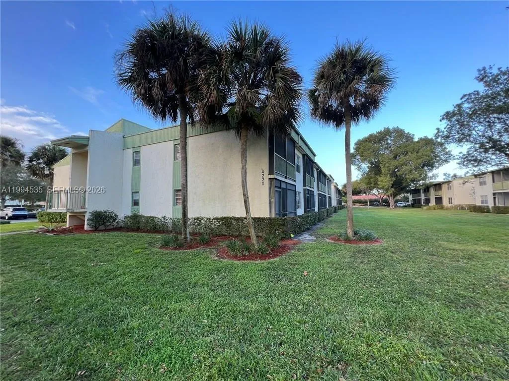 4270 Nw 89th Ave 104, Coral Springs, Florida 33065, Coral Springs, Florida 33065, 2 Bedrooms Bedrooms, ,2 BathroomsBathrooms,Residential Lease,For Rent,4270 Nw 89th Ave 104, Coral Springs, Florida 33065,A11994535