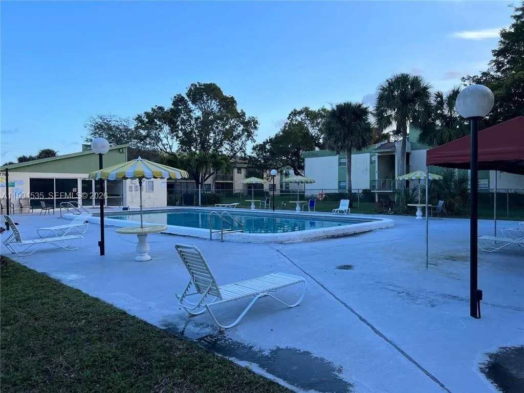 4270 Nw 89th Ave 104, Coral Springs, Florida 33065, Coral Springs, Florida 33065, 2 Bedrooms Bedrooms, ,2 BathroomsBathrooms,Residential Lease,For Rent,4270 Nw 89th Ave 104, Coral Springs, Florida 33065,A11994535