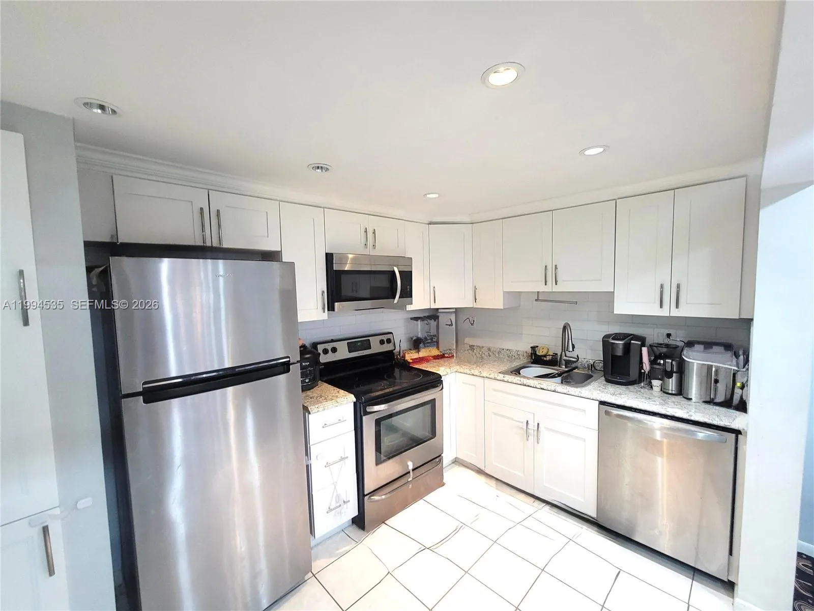 4270 Nw 89th Ave 104, Coral Springs, Florida 33065, Coral Springs, Florida 33065, 2 Bedrooms Bedrooms, ,2 BathroomsBathrooms,Residential Lease,For Rent,4270 Nw 89th Ave 104, Coral Springs, Florida 33065,A11994535